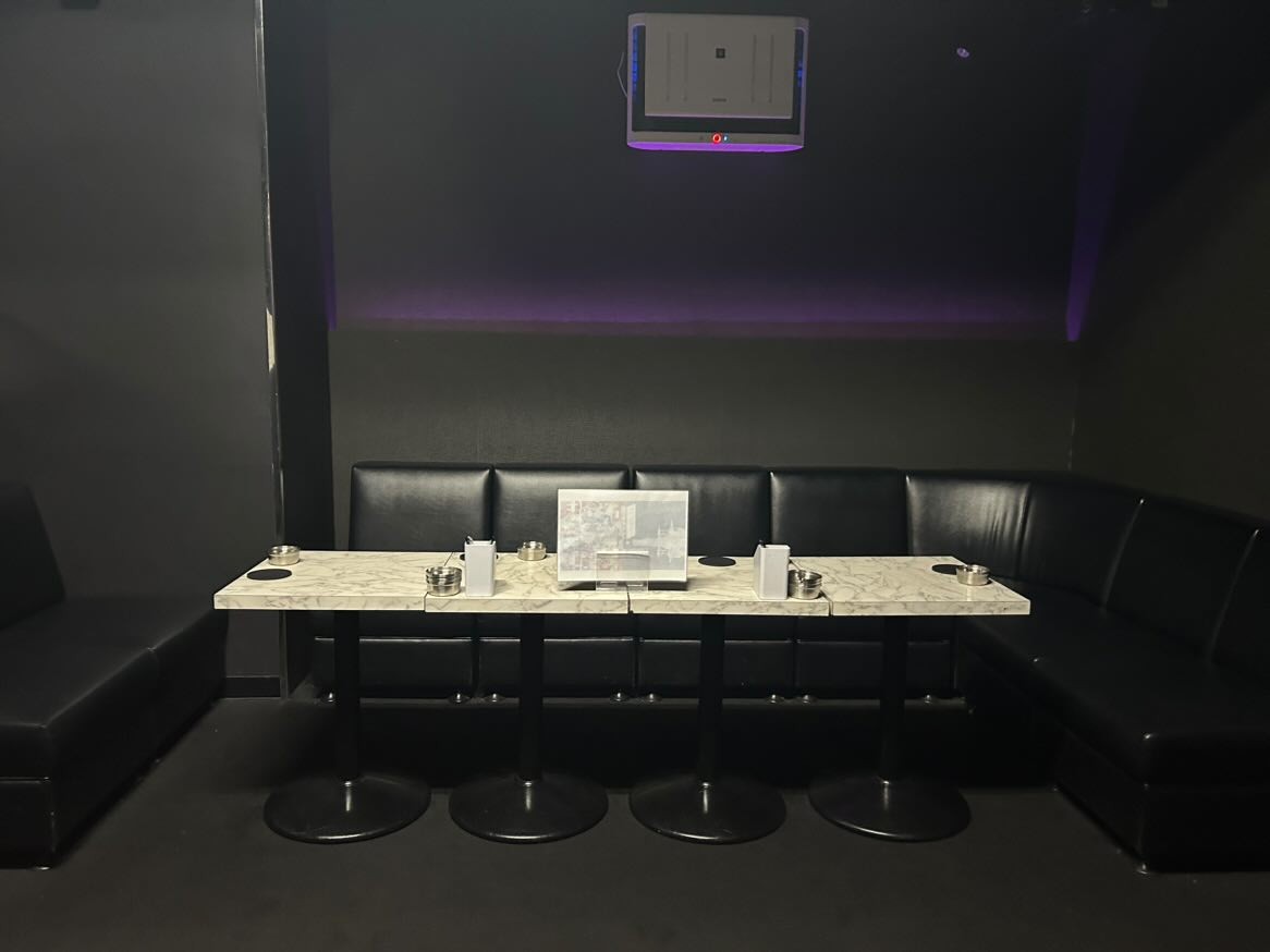 ハニーハニー店内 1