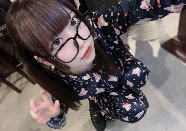 裸眼プロフィール写真3