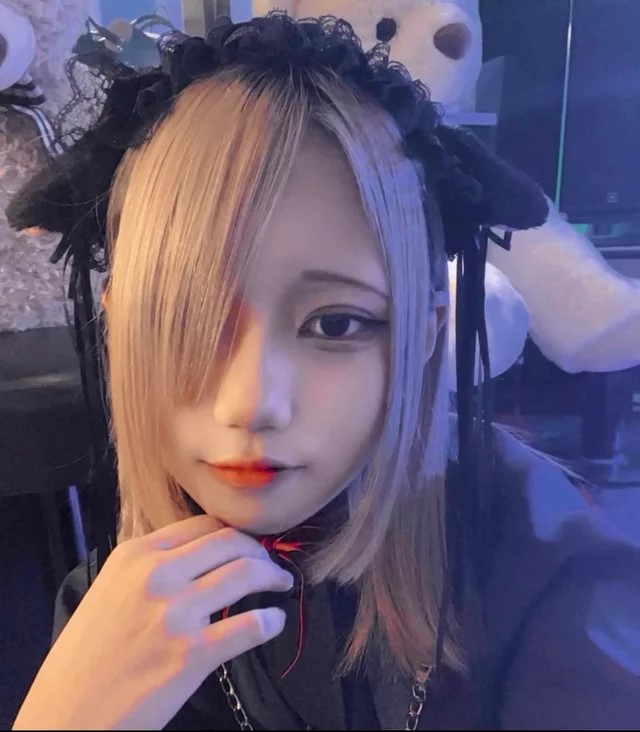 リリサプロフィール写真2