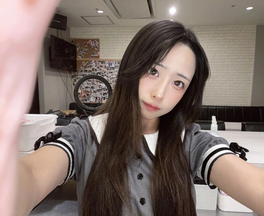あずみプロフィール写真2
