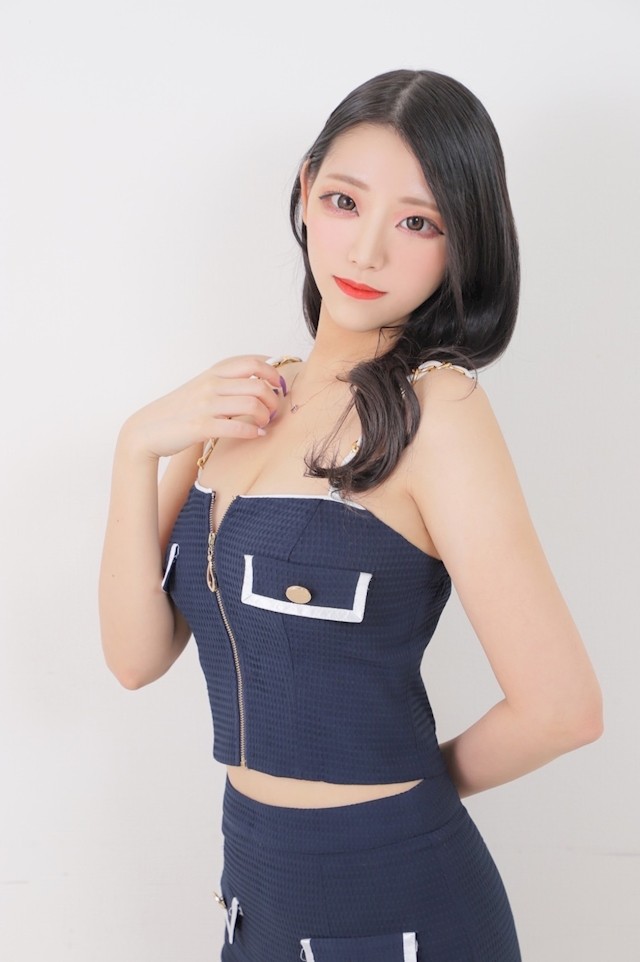 さやかプロフィール写真4