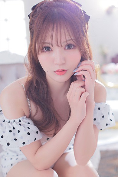上原まりん