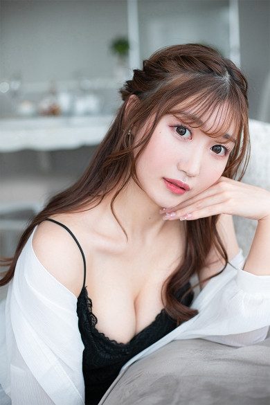 美波 ななみプロフィール写真1