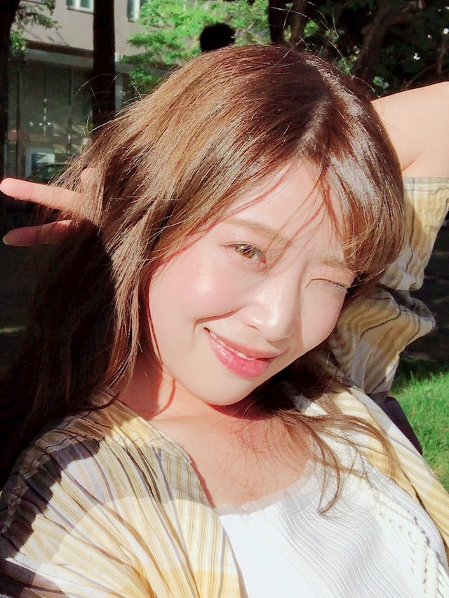 ゆかプロフィール写真4
