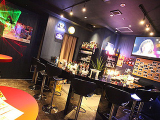 オンズバー11店内 3