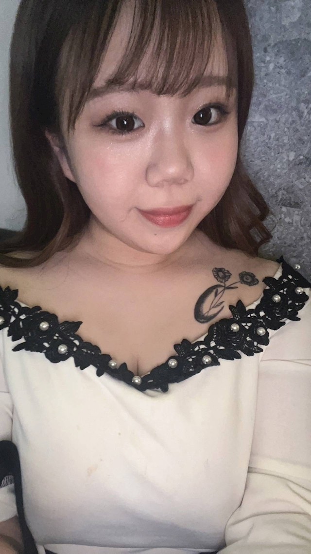 あやみプロフィール写真2