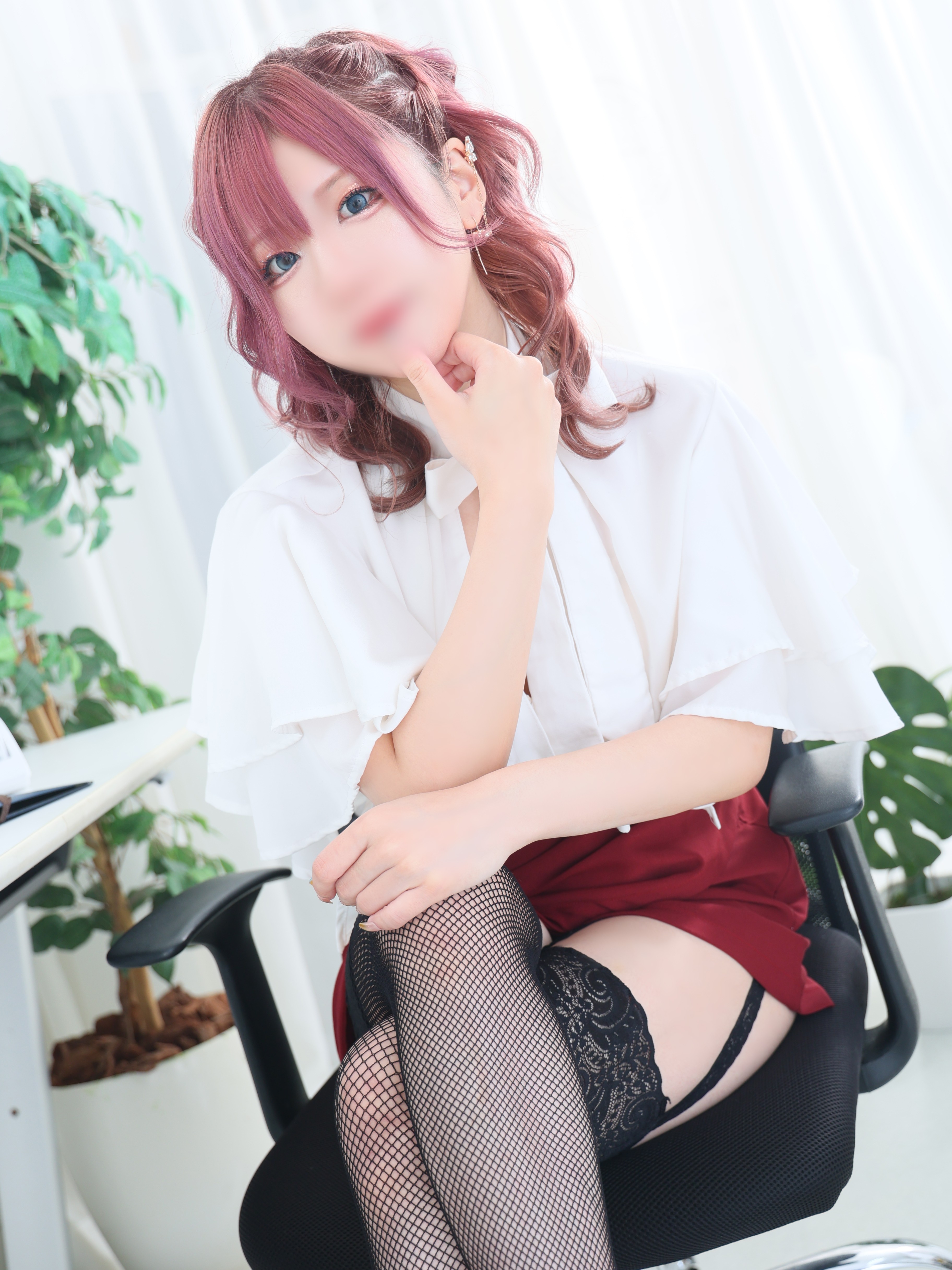 との