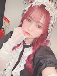 エマプロフィール写真2