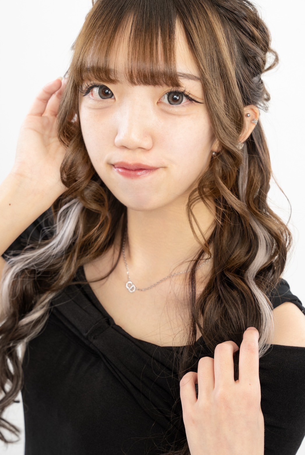 あや